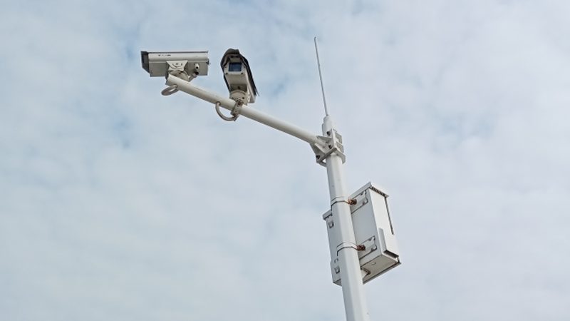 小区人脸识别门禁，如何选择合适定制方案**
